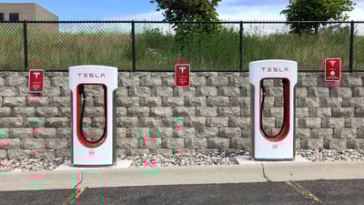 Auto elettriche ibride: ma quanto durano le batterie?