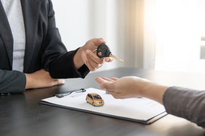 Vendere un'auto usata: quali sono le possibilità che hai di fronte?